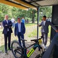 Na zmajevcu na Fruškoj gori Otvorene solarne stanice za punjenje električnih bicikala i malih vozila u Nacionalnom parku