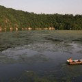 Četvoro dece i 3 odraslih bilo zaglavljeno, meštanin pokušao da ih spasi: Detalji drame na jezeru Međuvršje