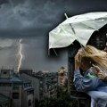 Najnovije upozorenje na grmljavinske nepogode! RHMZ najavio pljuskove uz grad i jak vetar: Meteo alarm upaljen u celoj Srbiji