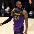 Lebron piše istoriju Lejkersa