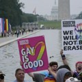 Kod Linkolnovog spomenika u Vašingtonu održan protest LGBTQ+ osoba