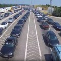 Gužve na granicama: Na Preševu se čeka sat vremena, na Batrovcima četiri