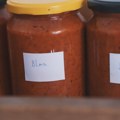 DA LI SE I DALJE SPREMAJU ZIMNICE ILI SU MARKETI PREUZELI GLAVNU ULOGU?