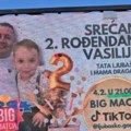 Ovo je najjača rođendanska čestitka o kojoj bruji celo Pančevo: Tata zakupio bilbord za dvogodišnjeg sina