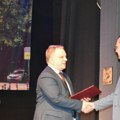 Svečanost u Požarevcu: Uručene povelje „Dositej Obradović“ pojedinicima i institucijama za doprinos u oblasti obrazovanja…