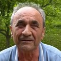 Simeon živi sa 13 zmija, gde god se okreneš ima ih: "One se sunčaju, a ja legnem pored njih"