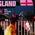 Engleski fudbaleri dočekani zvižducima ispred hotela u Meksiko Sitiju