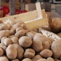 U Beogradu pijaca skuplja od prodavnica
