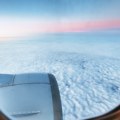 Norveškom avionu napukao prozor na putu za Dubrovnik, vanredno sleteo u Beč