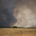 "Mnogo dima, neprijatan miris": Nebo oko Deliblatske peščare skroz sivo - požari i dalje bukte