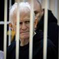 Dobitnik Nobelove nagrade za mir Aleš Beljacki prebačen u samicu u zatvoru kaže supruga