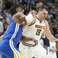 Jokić „odmorio“ poluvreme i potom sa penala poveo Denver do pobede nad Milojevićevim Golden Stejtom