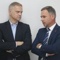 Okruglo, pa na ćoše: Okupljanje opozicije bez studenata - i nedolazak je poruka