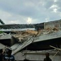 Suze i vapaji očajnih roditelja: Deca zarobljena pod ruševinama, ima mrtvih - urušila se škola u Indoneziji (foto/video)