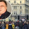 Uživo blic u Sarajevu: Hiljade ljudi se oprašta od halida bešlića Ispred Večne vatre odjekuju jecaji i pesme