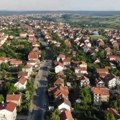 Koliko košta njiva u Sremčici: Na 100 metara je od glavne ulice i može se prevesti u građevinsko zemljište