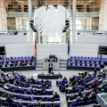 Građani protiv povećanja plata poslanicima