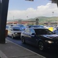 Putnička vozila čekaju 40 minuta na izlazu iz Srbije na Gradini