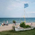 Srpkinja doživela šok na letovanju u Grčkoj - Izvadila kolač iz torbe na plaži, preselo joj kad joj je prišao mali Grk