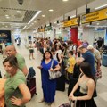 Šta se zapravo dešava na beogradskom aerodromu i zašto su gužve ogromne? U toku je tihi štrajk, radnici umesto da ubacuju…