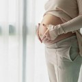 Nikada nije kasno, a ni prerano: Dok se jedna ostvarila kao majka sa 57 godina, druga je dete dobila sa 17! Evo sa kojim…