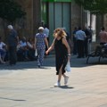 Vranje sprema se vruć vikend: Temperature preko 33 stepena, narandžasto upozorenje na snazi
