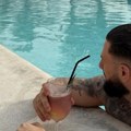 Brani ženi da nosi helanke i izlazi noću bez njega: Muzičar posle dve godine izašao iz zavora i šokirao: "Želim ćerku, da mogu…