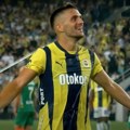 (Video) Zvezda nudi Tadiću rekordni ugovor „Da si mi sin, rekao bih ti – dođi u Zvezdu“