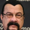 Холивудска легенда Стивен Сигал снима у Србији: Због чега воли нашу земљу и шта открива о филму? Глумац са сином по први пут…