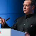 Medvedev: SAD nemaju pravo da nameću svoju volju drugima