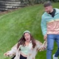 Alisina prosidba ima 27 miliona pregleda: Taman kad je budući mladoženja hteo da klekne, desilo se nešto urnebesno (video)