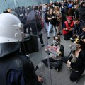 Tirana: Nastavljene demonstracije ispred Raminog kabineta