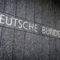 Bundesbank: Gospodarstvo koče potrošnja i problemi u industriji