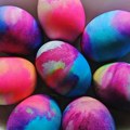 Najlepša tehnika farbanja: Vulkanska jaja su umetnička dela, a sve što vam treba već imate u kuhinji VIDEO