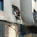 Fasada se ljušti kao sličica: Pogledajte šta je požar učinio od nove, još nezavršene zgrade u Leskovcu