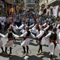 Druženje i zabava za komšiluk i goste: Na Starom gradu održana tradicionalna manifestacija "Jevremova - Ulica susreta"