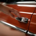 Zbog jedne greške lopovi u Beogradu najčešće kradu automobile, a jedna grupa vozača posebno je na meti