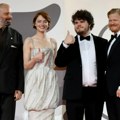 Novi Lantimosov film oduševio Veneciju i kritičare: Ema Stoun ponovo blista u glavnoj ulozi FOTO/VIDEO