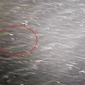 Ovo je snimak NLO-a koji je prikazan U američkom kongresu: Svi gledaju zgranuti, moćna raketa se odbija od njega!? (video)