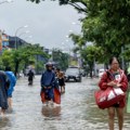 Najmanje 14 osoba poginulo, a 500 evakuisano zbog poplava na Baliju