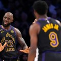 Lebron opet "preskočio" Karima