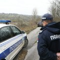 Trudnica izgubila bebu u osmom mesecu trudnoće. Strašna tragedija kod Čačka: Sudarili se auto i kombi brze pošte, povređeni i…