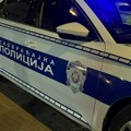 Automobil sleteo sa puta, povređene tri osobe