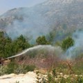Dim prekrio glavni put, ne vidi se prst pred nosom: Buknuo požar kod puta Nikšić-Šavnik, vatrogasci na terenu