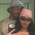 Kim Kardašijan i Luis Hamilton se više ne skrivaju: Njihov javni poljubac zapalio mreže VIDEO