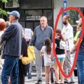 Roditelji ga prijavili da je bio sa maloletnicom Na protestu opozicije u Jagodini i dobro poznati nasilnik!