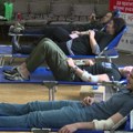 Maturanti Prve kragujevačke gimnazije dobrovoljno dali krv