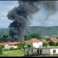 Izgoreo deo zanatske radnje u Donjoj Jajni kod Leskovca (video)