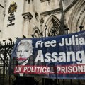 Суд у Лондону одобрио жалбу Џулијану Асанжу, још неће бити изручен САД