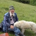 Najstariji ovčar u BiH Nedo Milutinović (91): Ne bih ja svoju babu ponizio i ostavio dok je živa (video)